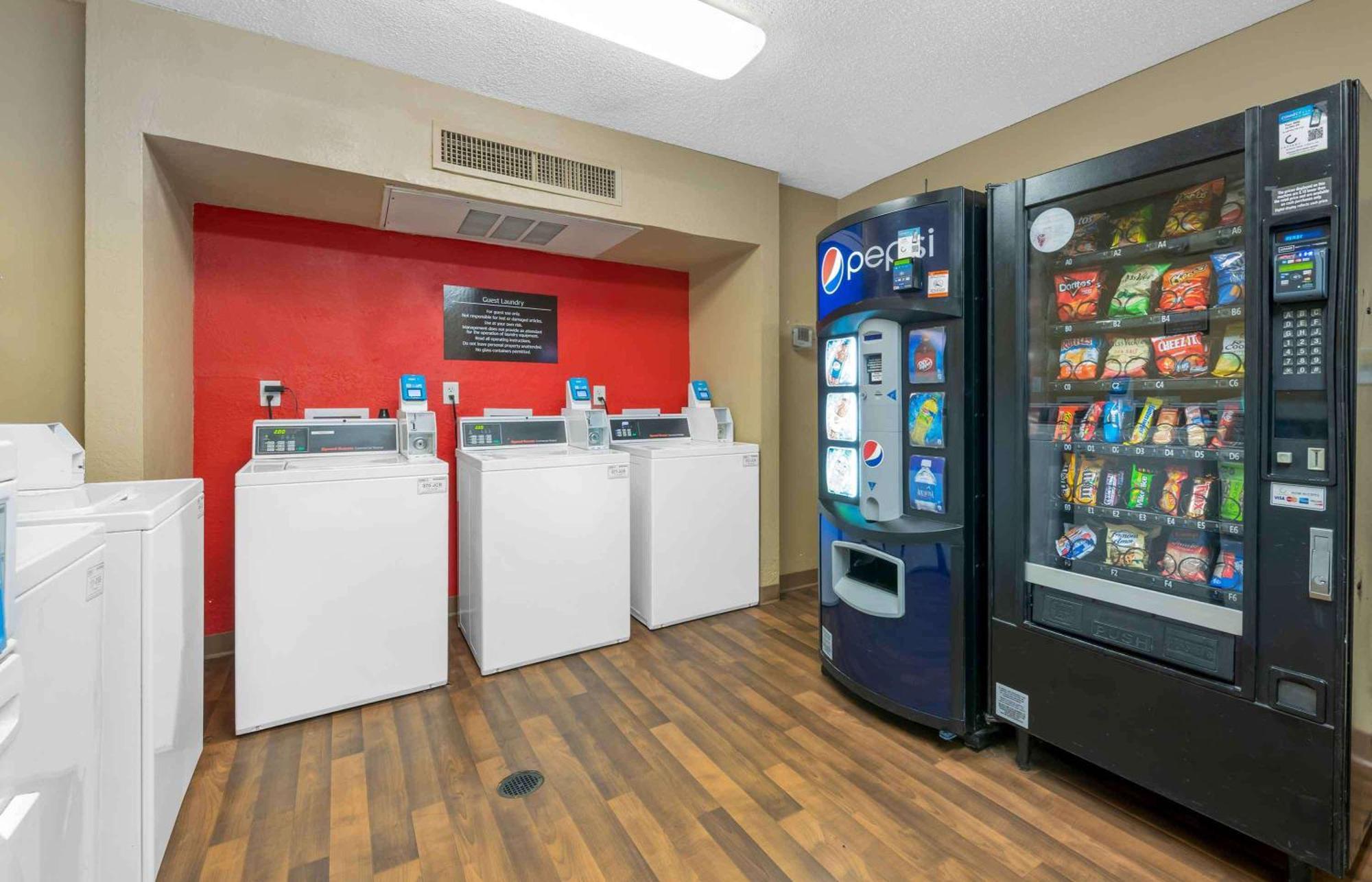 Extended Stay America Select Suites - Jacksonville - Baymeadows Esterno foto