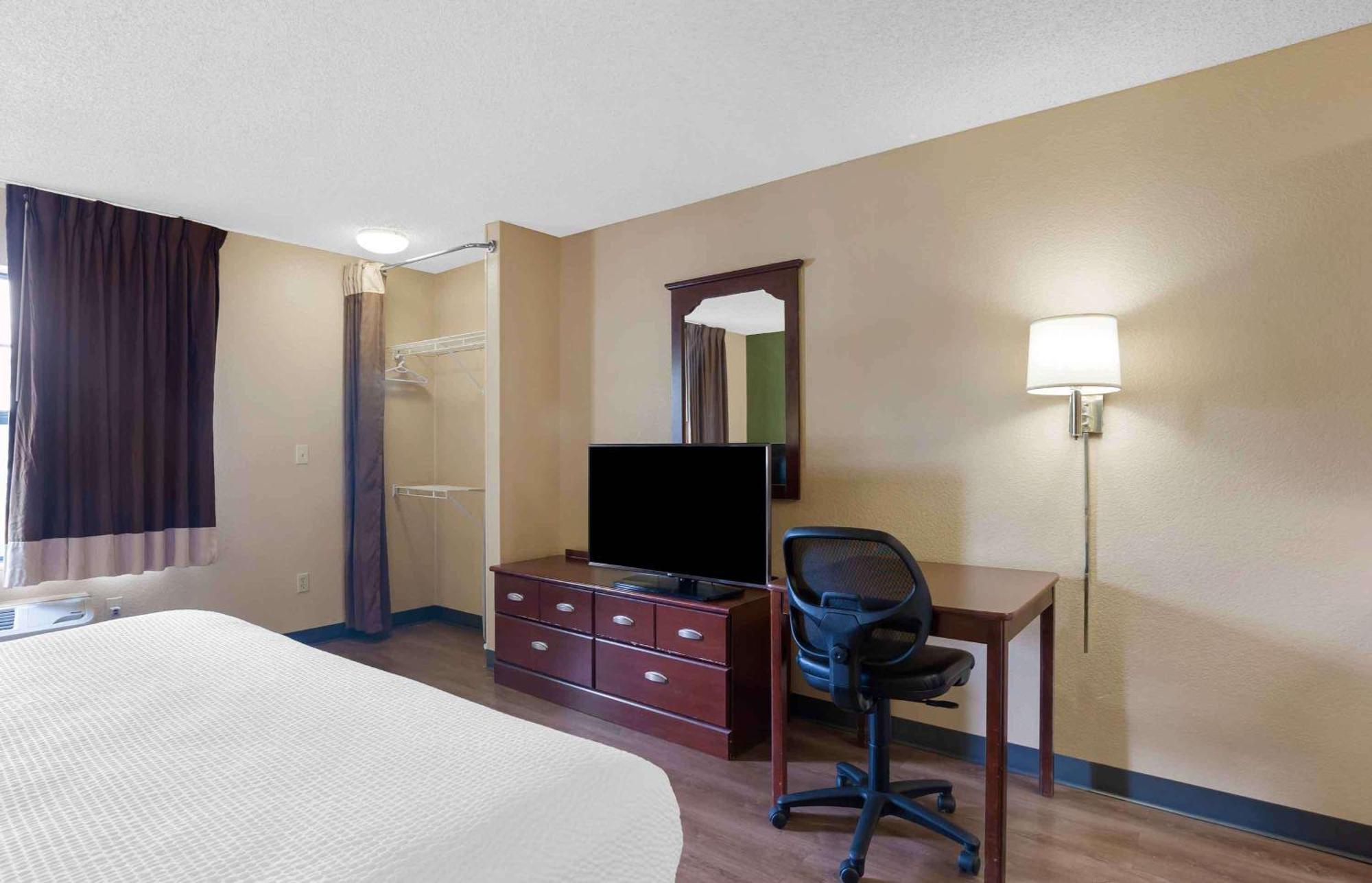 Extended Stay America Select Suites - Jacksonville - Baymeadows Esterno foto