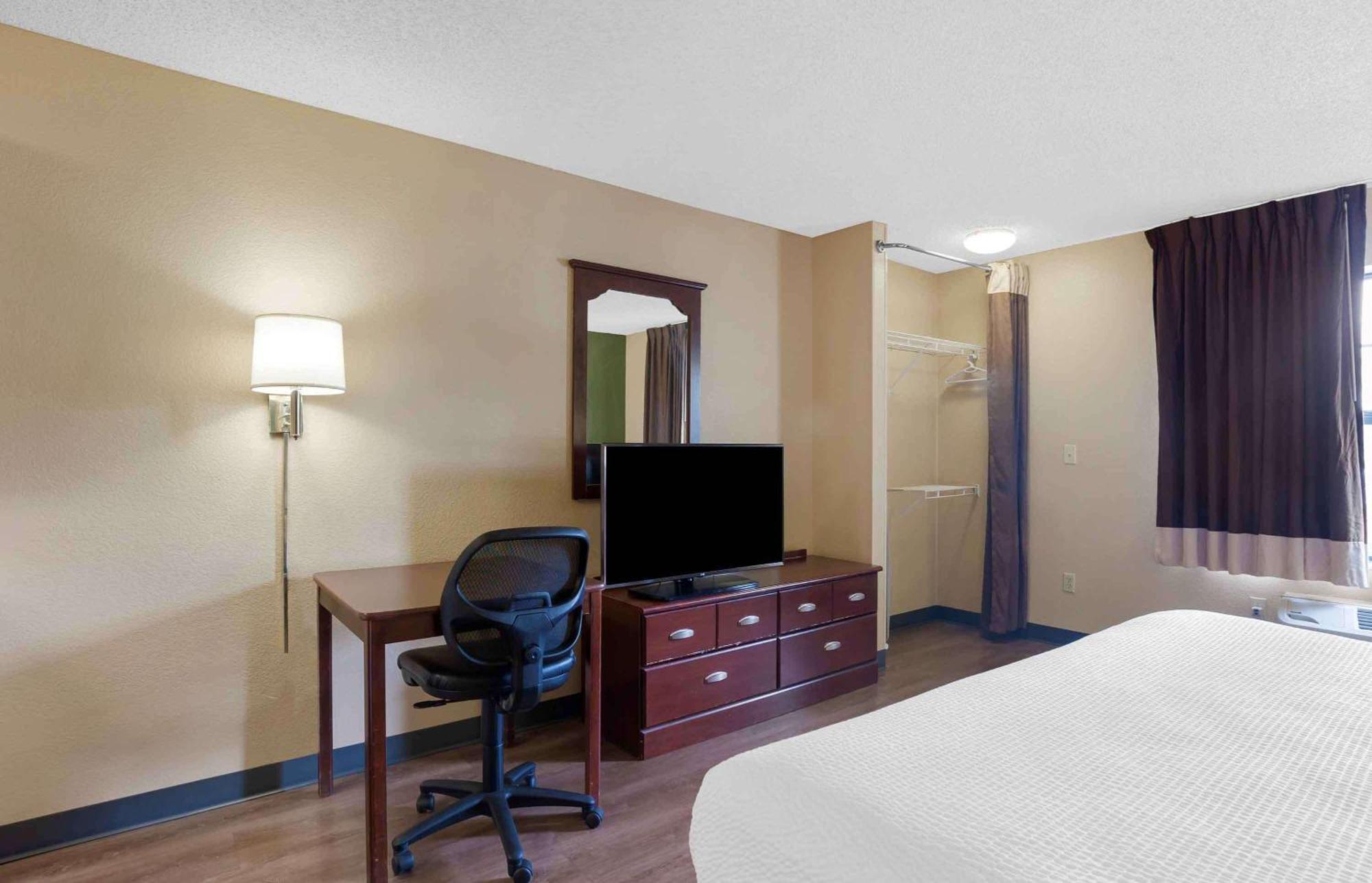 Extended Stay America Select Suites - Jacksonville - Baymeadows Esterno foto