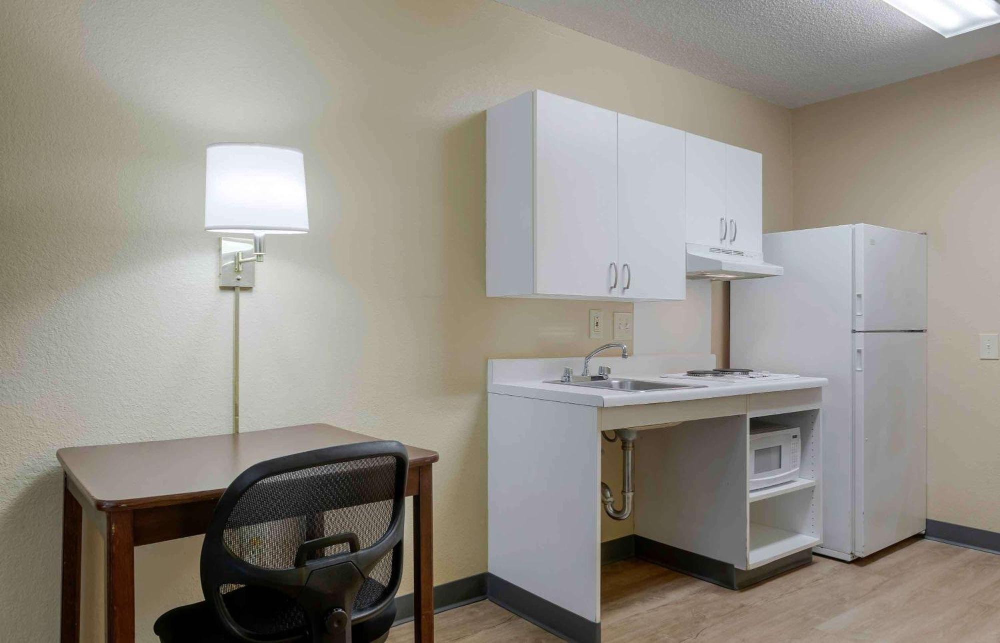 Extended Stay America Select Suites - Jacksonville - Baymeadows Esterno foto